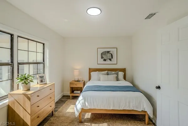 $3,100 | 599 Carolina Avenue, Fort Myers, FL 33905