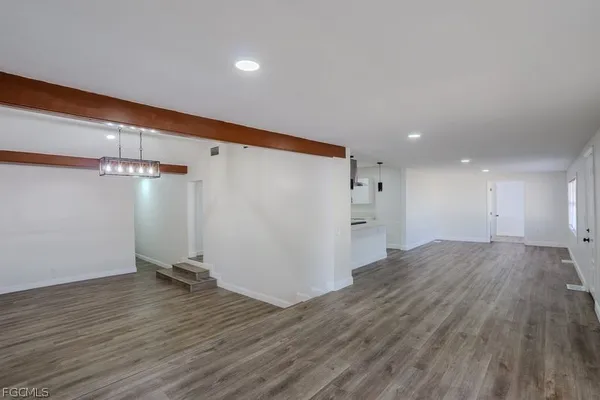 $3,100 | 599 Carolina Avenue, Fort Myers, FL 33905