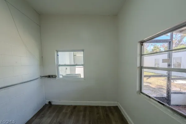 $3,100 | 599 Carolina Avenue, Fort Myers, FL 33905