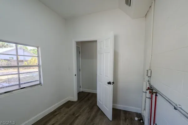 $3,100 | 599 Carolina Avenue, Fort Myers, FL 33905
