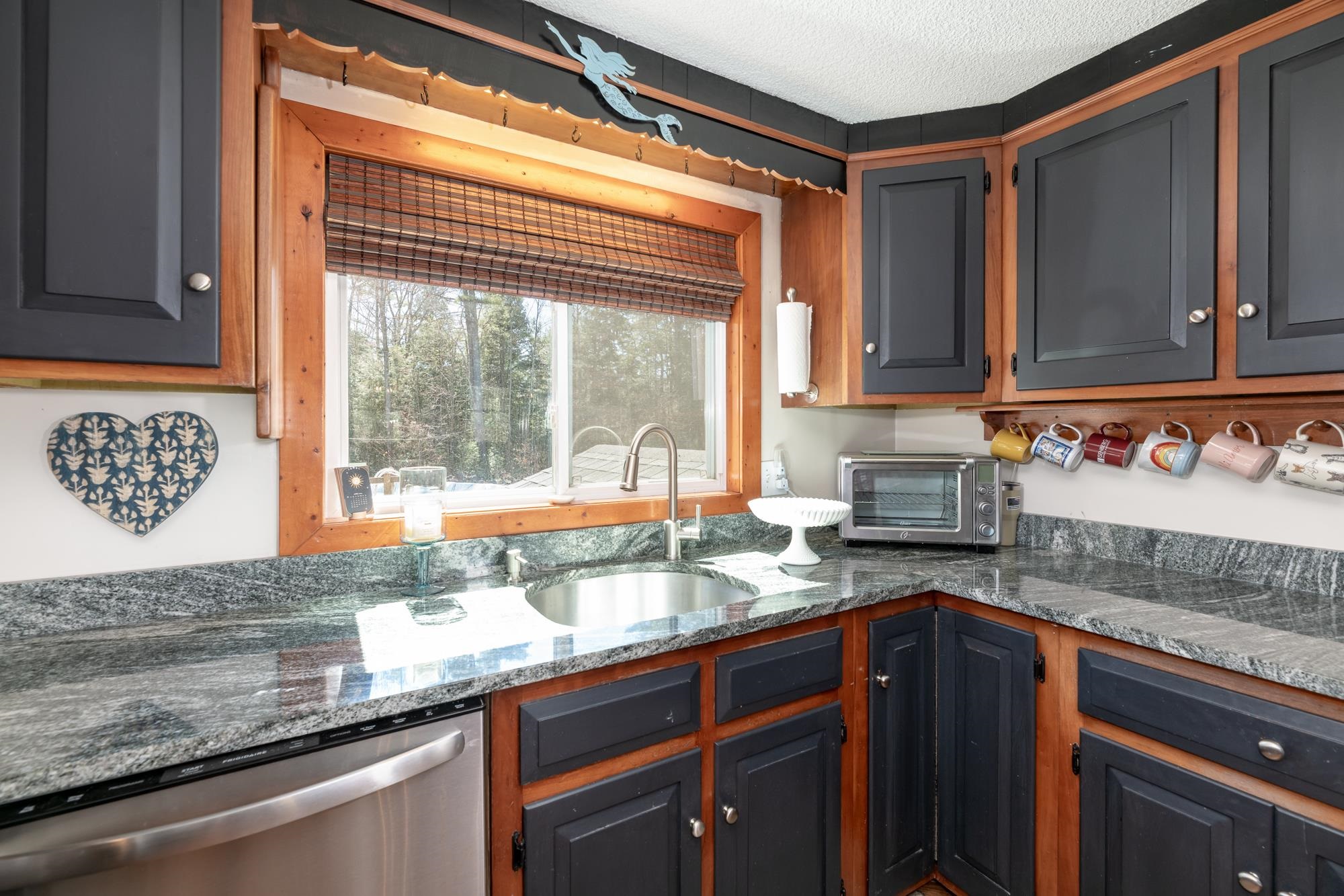 374 Meredith Center Road Laconia, NH 03246 - Photo 38 of 40