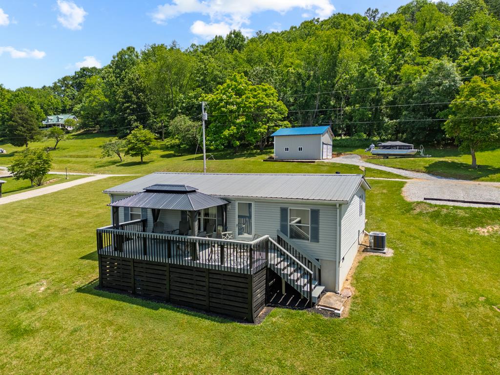 4276 Paradise Road Hiwassee, VA 24347 - Photo 2 of 29 Gallery Image 2
