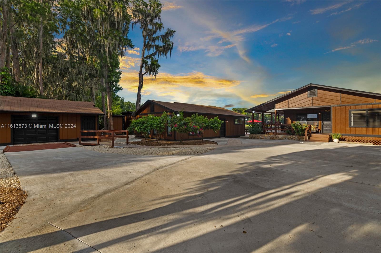 17501 Brown Road Odessa, FL 33556 - Photo 9 of 100