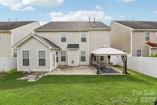 $500,000 | 3351 Streamside Drive, Davidson, NC 28036