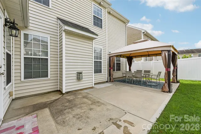 $500,000 | 3351 Streamside Drive, Davidson, NC 28036