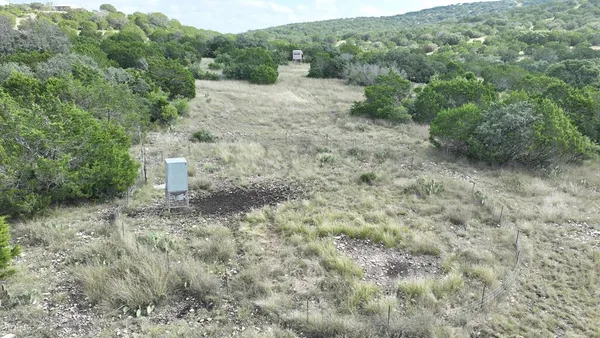 $825,000 | 7997 Sd 52100, Rocksprings, TX 78880