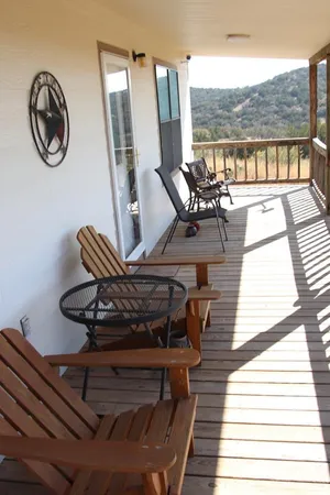 $825,000 | 7997 Sd 52100, Rocksprings, TX 78880