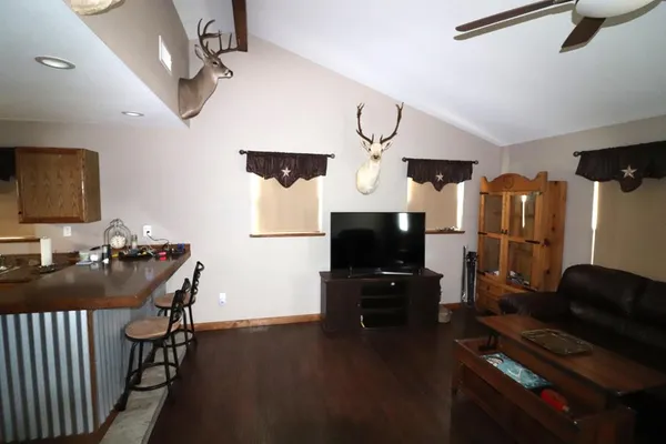 $825,000 | 7997 Sd 52100, Rocksprings, TX 78880