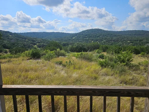 $825,000 | 7997 Sd 52100, Rocksprings, TX 78880
