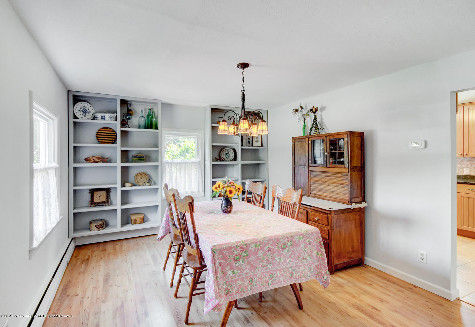 739 Rte 524 Allentown, NJ 08501 - Photo 15 of 35 18_17Dining_mls
