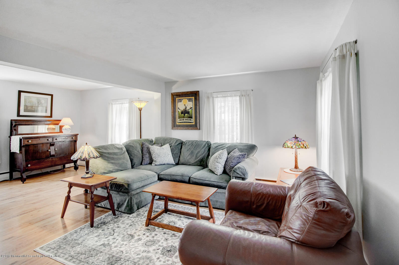 739 Rte 524 Allentown, NJ 08501 - Photo 7 of 35 09_08Living_mls
