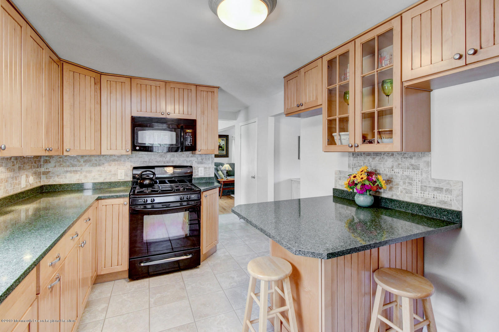 739 Rte 524 Allentown, NJ 08501 - Photo 9 of 35 12_11Kitchen_mls