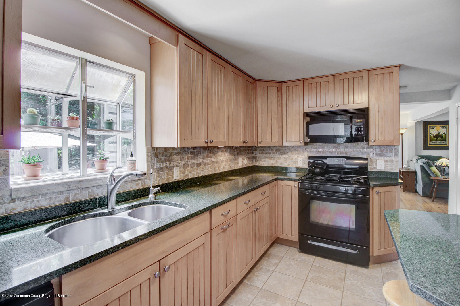 739 Rte 524 Allentown, NJ 08501 - Photo 10 of 35 13_12Kitchen_mls