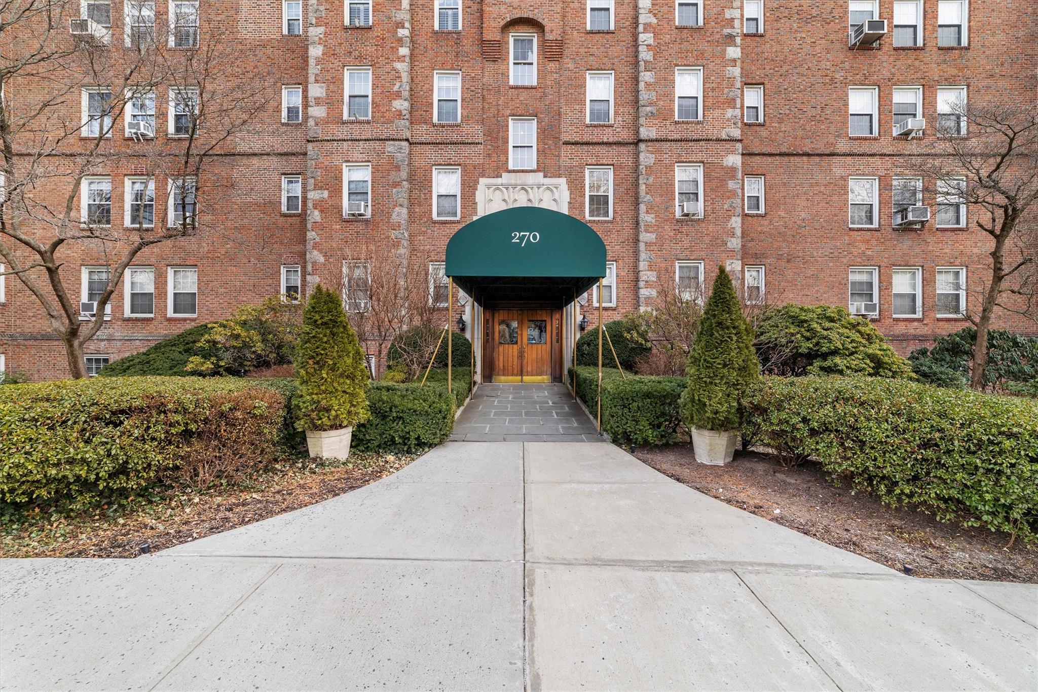 270 Bronxville Road, Unit B55 Bronxville, NY 10708 - Photo 1 of 1 View of property