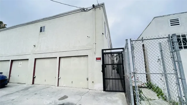 $2,500,000 | 1083 Gaviota Avenue, Long Beach, CA 90813