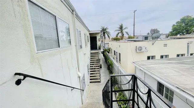 $2,500,000 | 1083 Gaviota Avenue, Long Beach, CA 90813