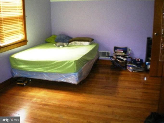 6705 Red Top Road Hyattsville, MD 20783 - Photo 23 of 28 Bedroom #1