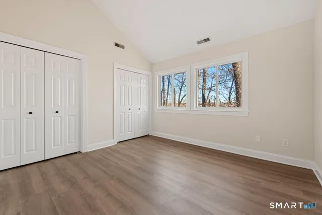 $359,900 | 3 Idlewood, Unit 3, Bethel, CT 06801