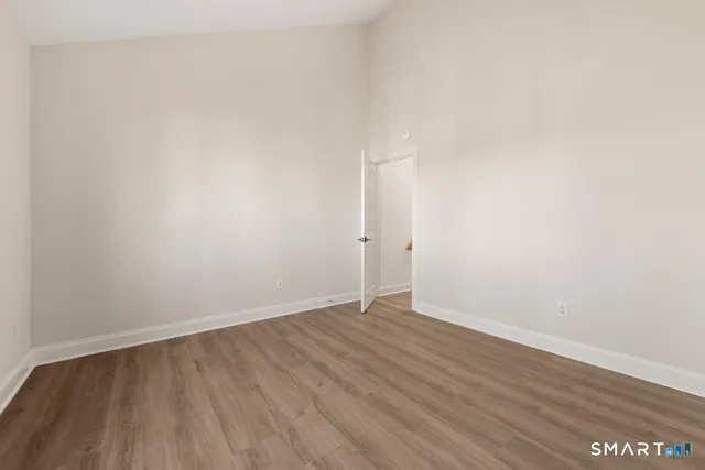 $359,900 | 3 Idlewood, Unit 3, Bethel, CT 06801