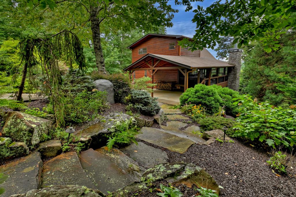 496 Calen Drive Blue Ridge, GA 30513 - Photo 1 of 55 Main View