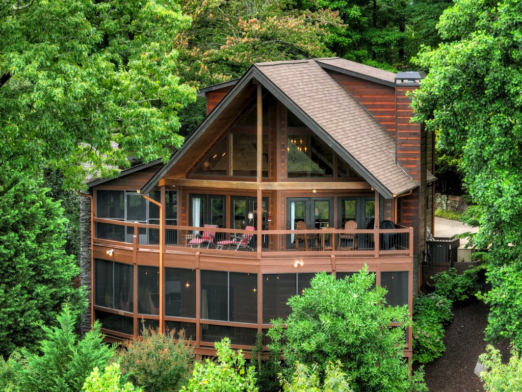 496 Calen Drive Blue Ridge, GA 30513 - Photo 2 of 55