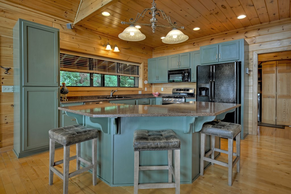 496 Calen Drive Blue Ridge, GA 30513 - Photo 31 of 55