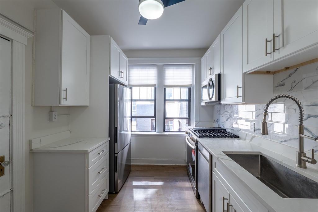 29 Mt Hood Road, Unit 8 Boston, MA 02135 - Photo 7 of 29