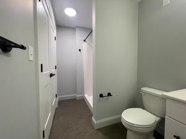 $2,400 | 25 Lowell Street, Unit 109, Manchester, NH 03101