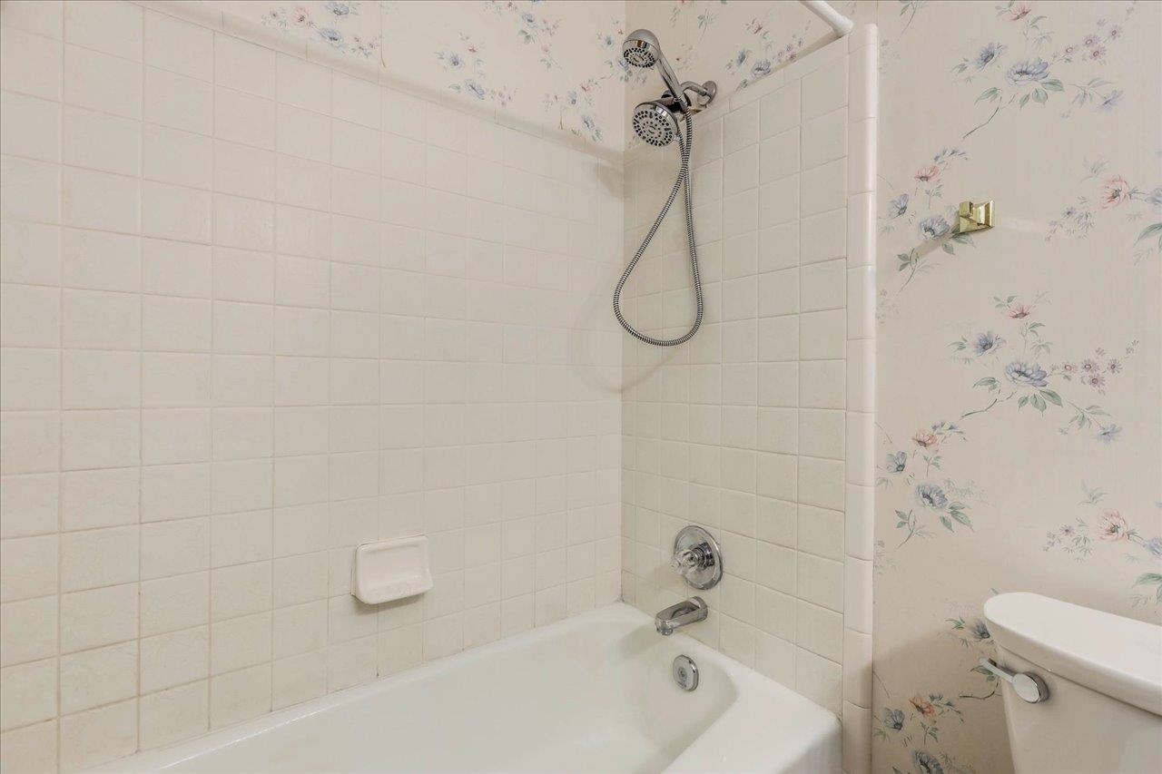 2328 Windermere Road Tallahassee, FL 32311 - Photo 20 of 41 Gallery Image 20