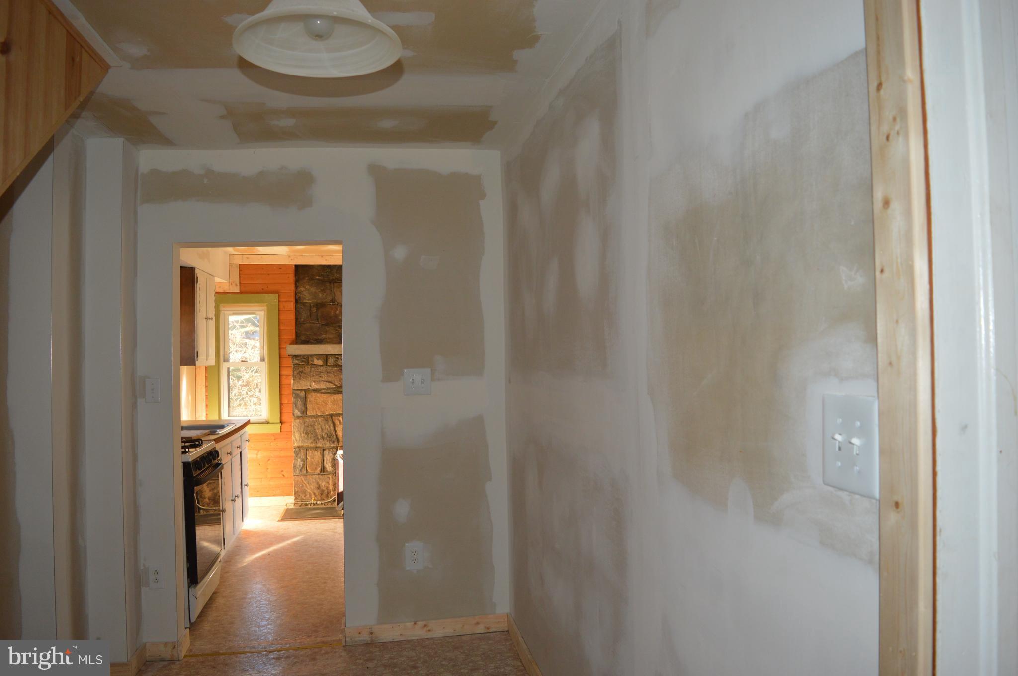709 Pine Grove Road Bluemont, VA 20135 - Photo 7 of 23 Interior (General)
