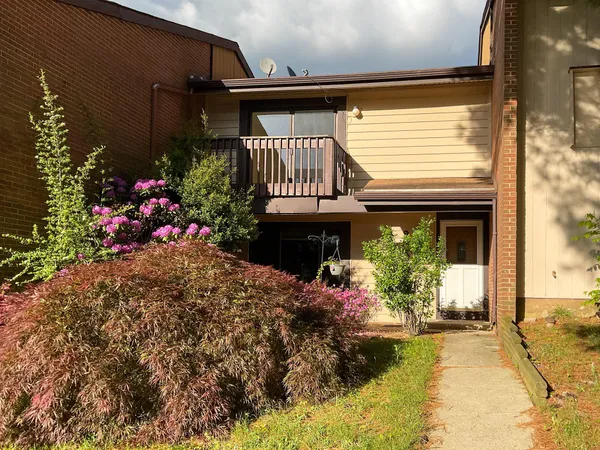 $399,000 | 9040 Centerway Road, Gaithersburg, MD 20879