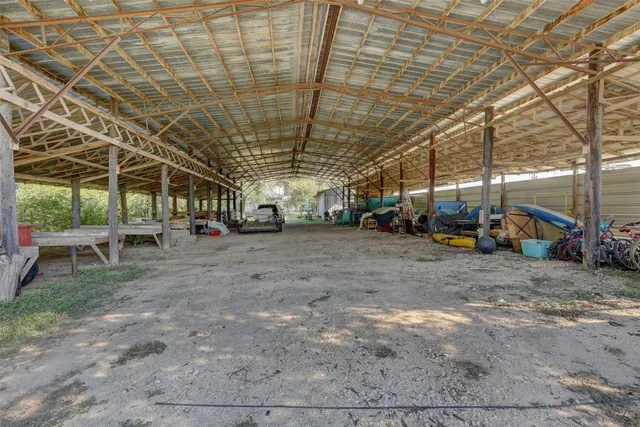 $679,000 | 1409 East State Highway 22, Whitney, TX 76692