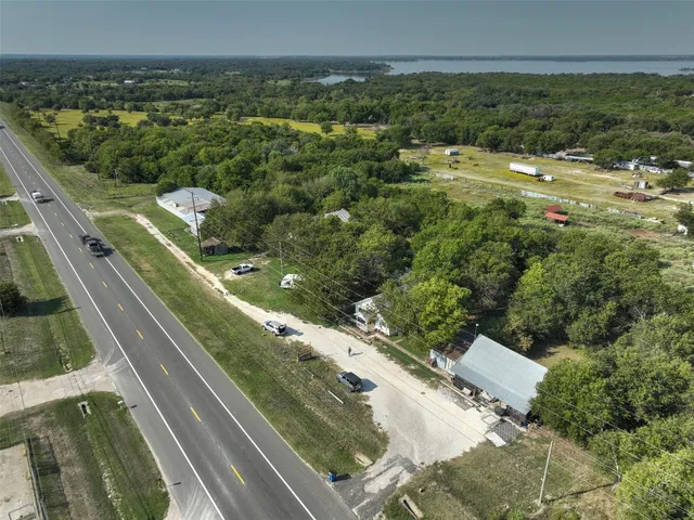 $679,000 | 1409 East State Highway 22, Whitney, TX 76692