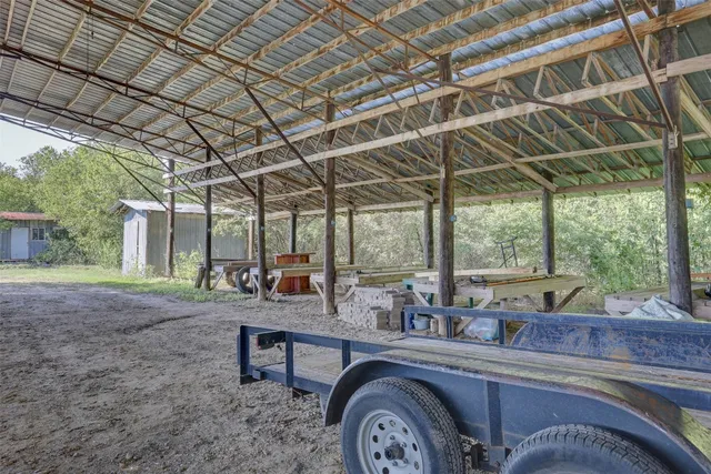 $679,000 | 1409 East State Highway 22, Whitney, TX 76692