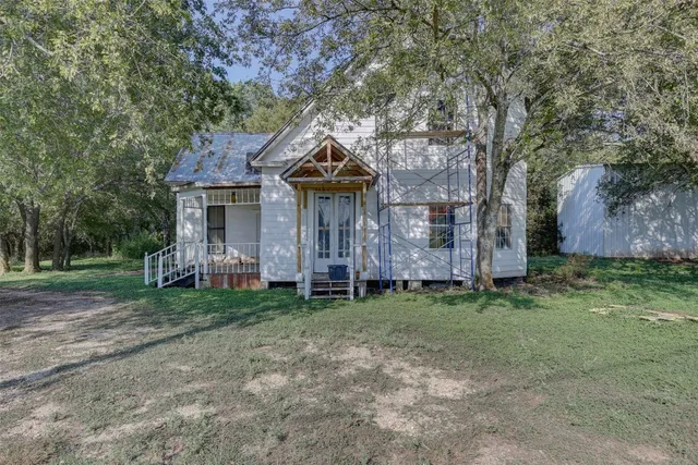 $679,000 | 1409 East State Highway 22, Whitney, TX 76692