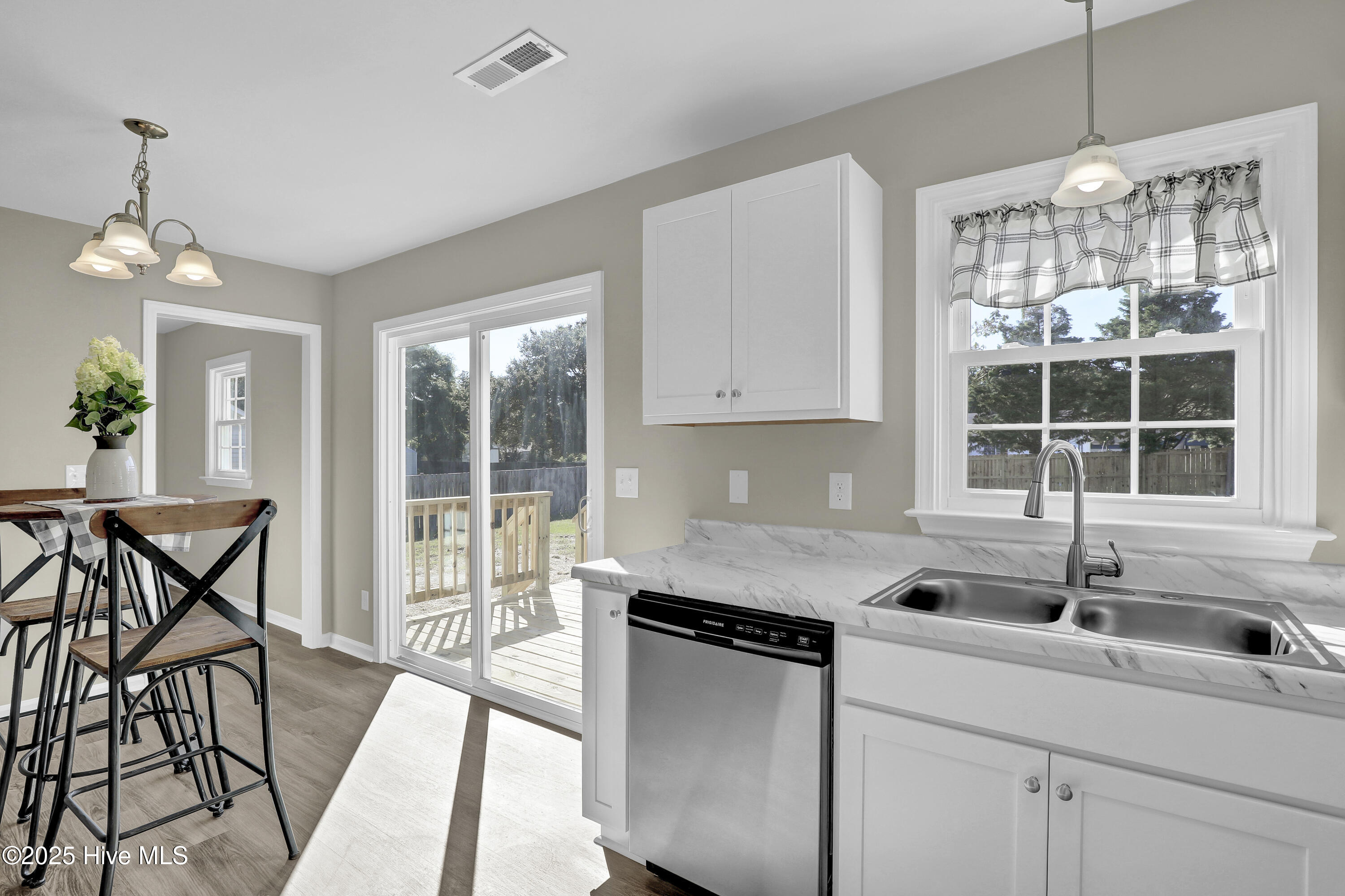 112 Avon Drive Hubert, NC 28539 - Photo 11 of 31 11