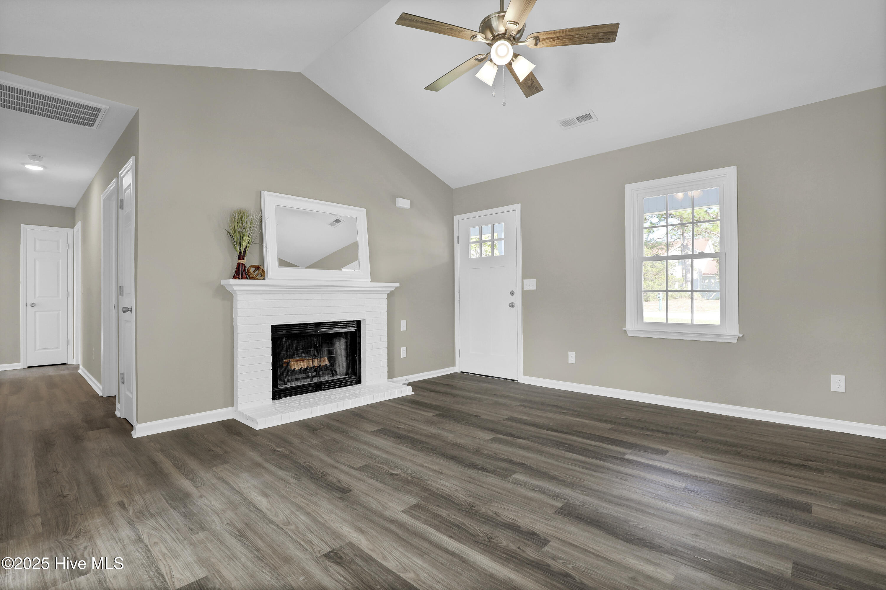 112 Avon Drive Hubert, NC 28539 - Photo 5 of 31 5