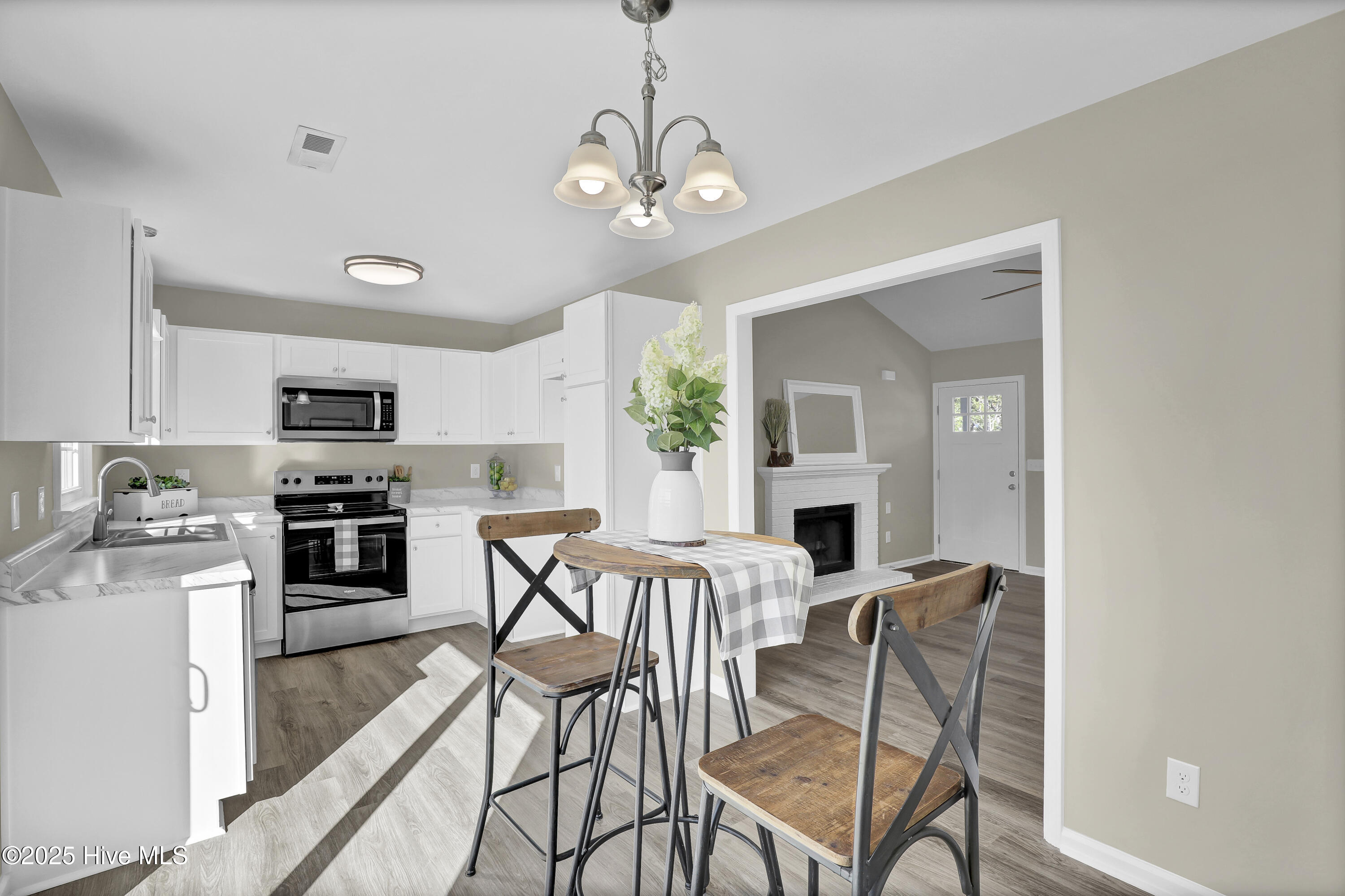 112 Avon Drive Hubert, NC 28539 - Photo 7 of 31 7