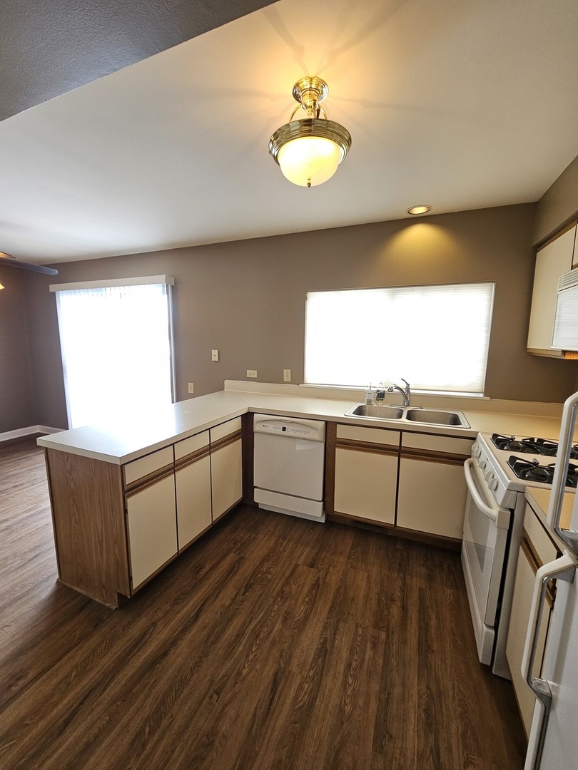 1782 Pebble Beach Circle Elgin, IL 60123 - Photo 18 of 19