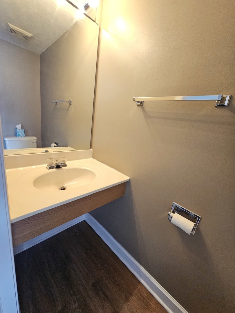 1782 Pebble Beach Circle Elgin, IL 60123 - Photo 10 of 19