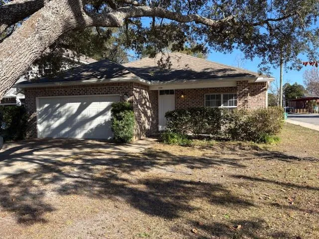 $2,400 | 299 Niceville Avenue, Niceville, FL 32578