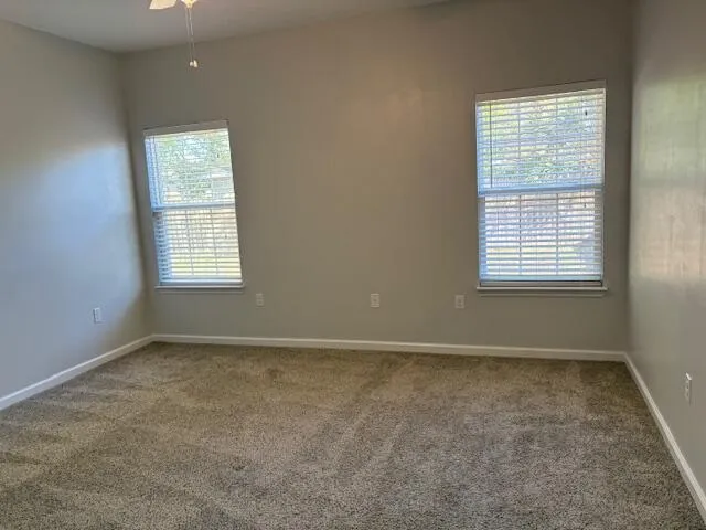 $2,400 | 299 Niceville Avenue, Niceville, FL 32578