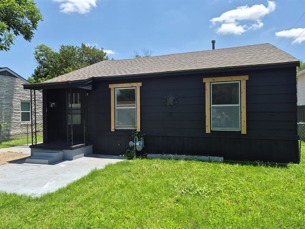 3720 Live Oak Avenue Waco, TX 76708 - Photo 3 of 27