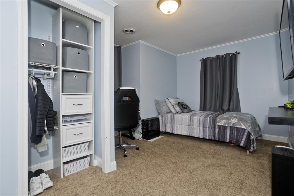 28 Porter Street Springfield, MA 01104 - Photo 19 of 31