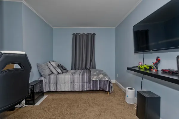 $305,000 | 28 Porter Street, Springfield, MA 01104