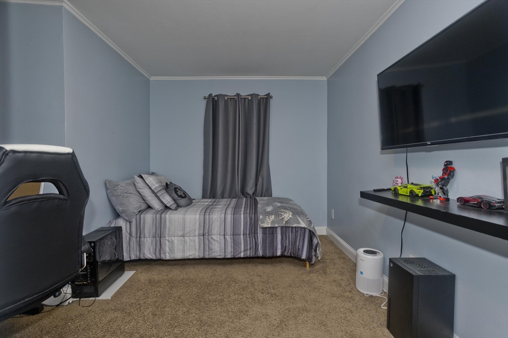 28 Porter Street Springfield, MA 01104 - Photo 21 of 31