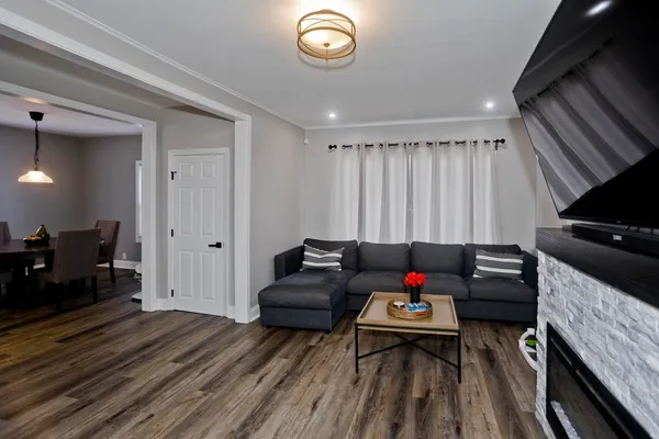 $305,000 | 28 Porter Street, Springfield, MA 01104