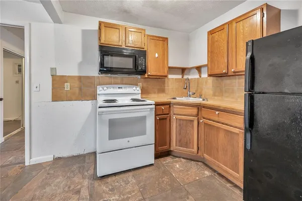 $384,900 | 151 Pine Street, Babson Park, FL 33827