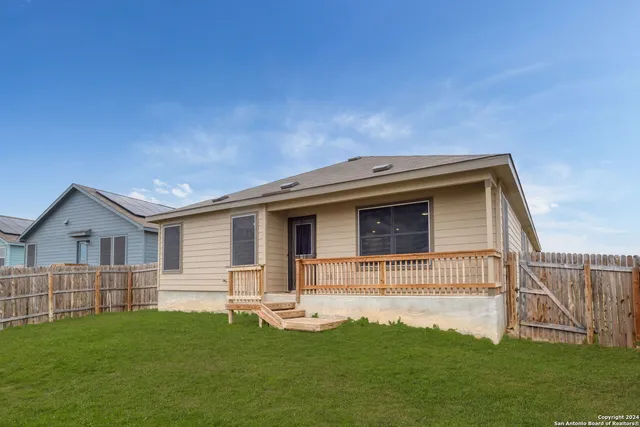 $1,996 | 2918 Shore Lark, New Braunfels, TX 78130