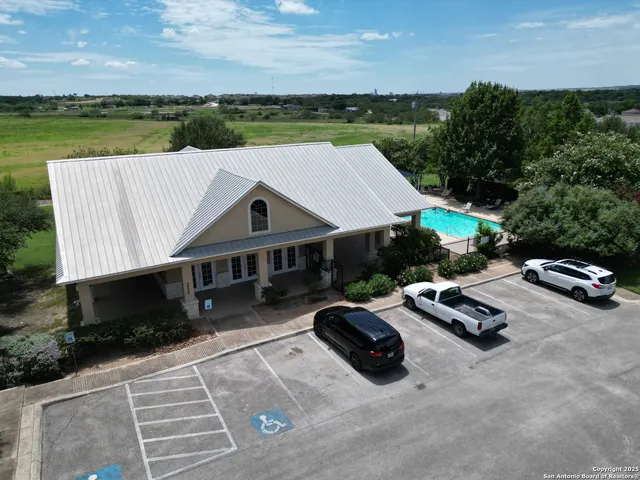 $1,996 | 2918 Shore Lark, New Braunfels, TX 78130